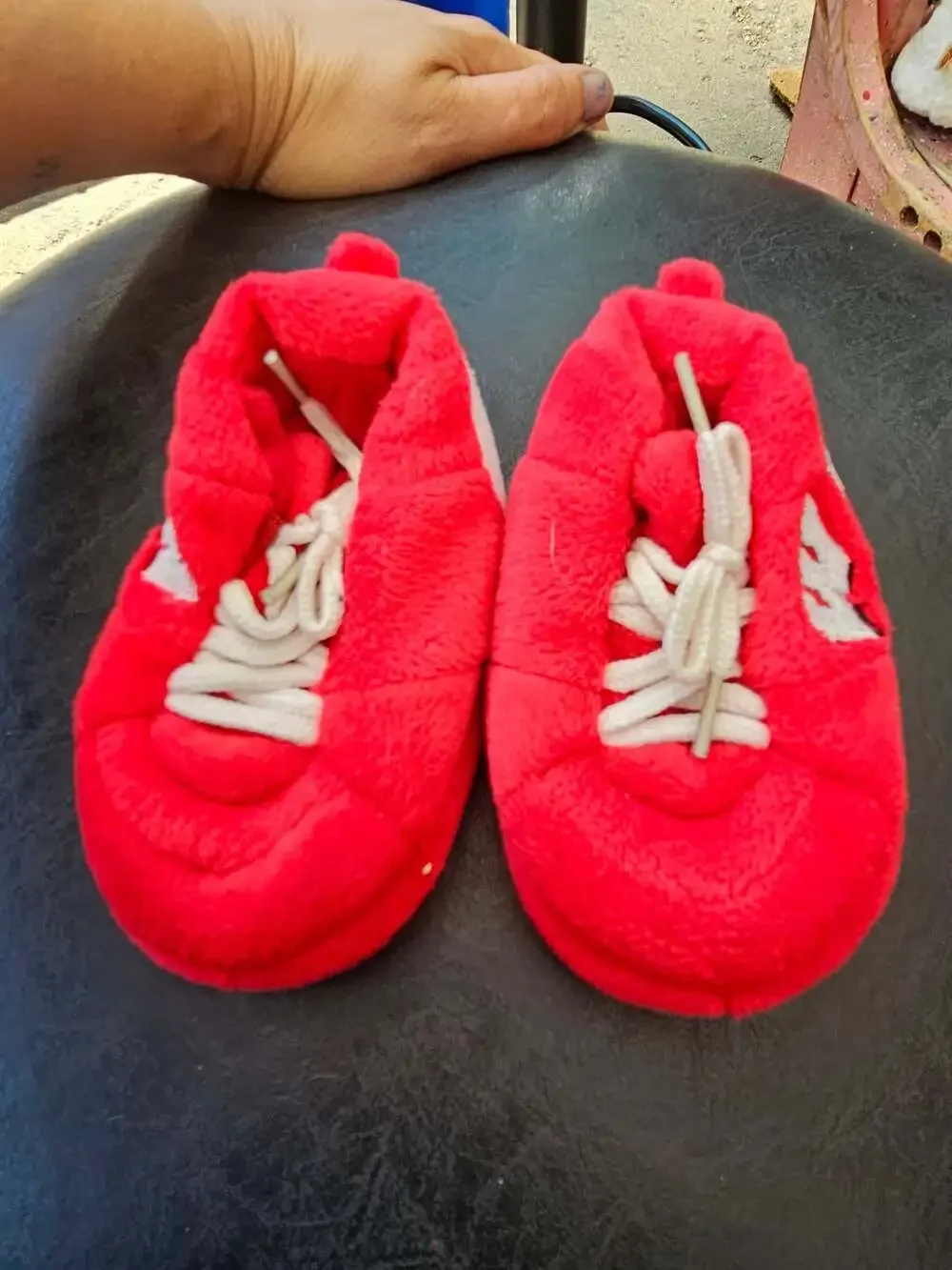 Babys University of Wisconsin Badgers Plush Sneaker Slippers with Grip Soles